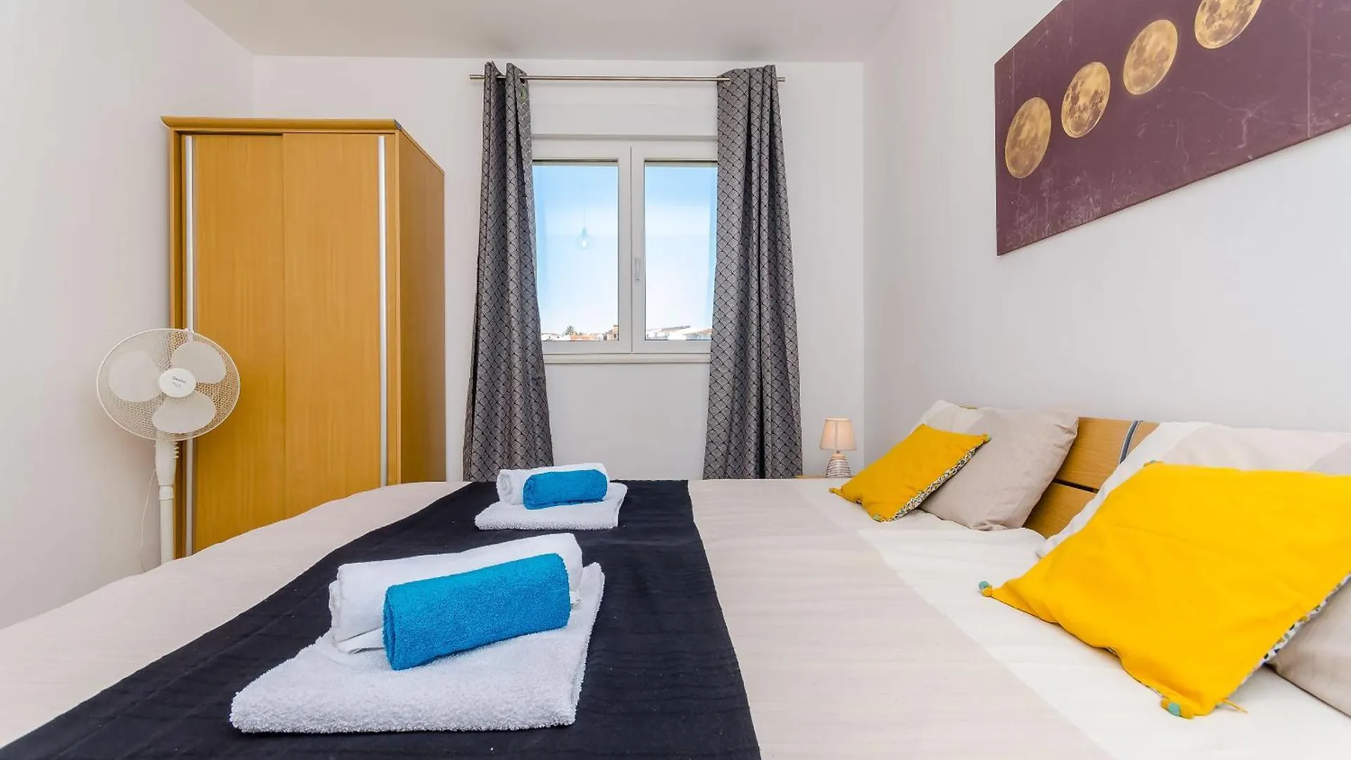 Apartment Mario Trogir